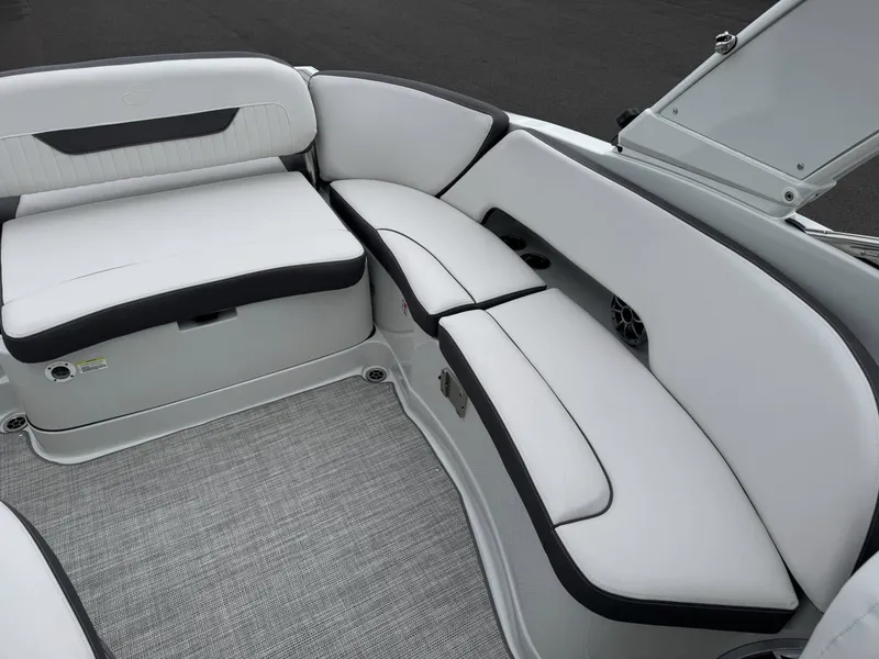 Slide: The Image of Crownline Boats 298 SS 2026 - 3