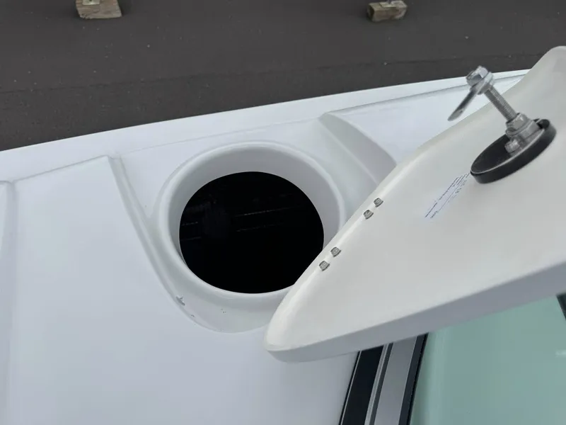 Slide: The Image of Crownline Boats 298 SS 2026 - 31