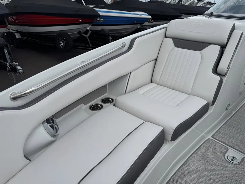 Slide: The Image of Crownline Boats 298 SS 2026 - 5