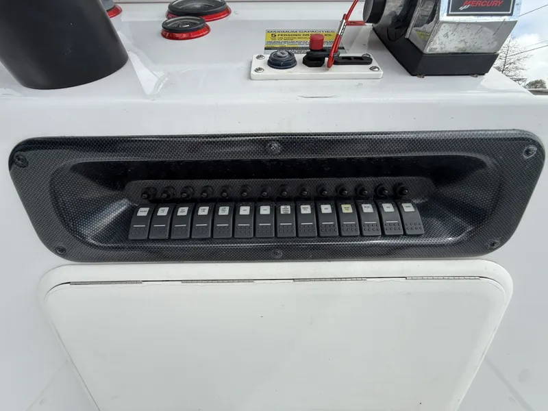 Slide: The Image of Champion 22 Bay Champ 2005 - 16