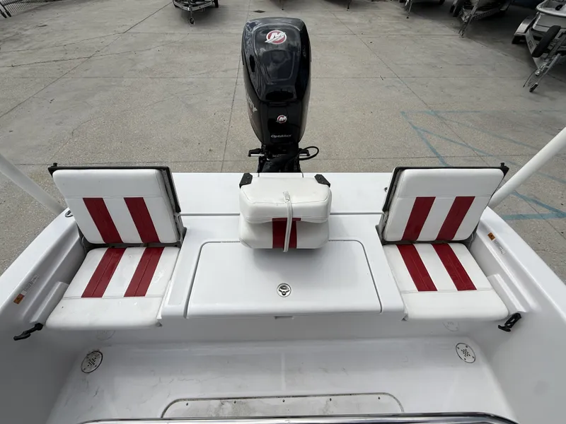 Slide: The Image of Champion 22 Bay Champ 2005 - 7