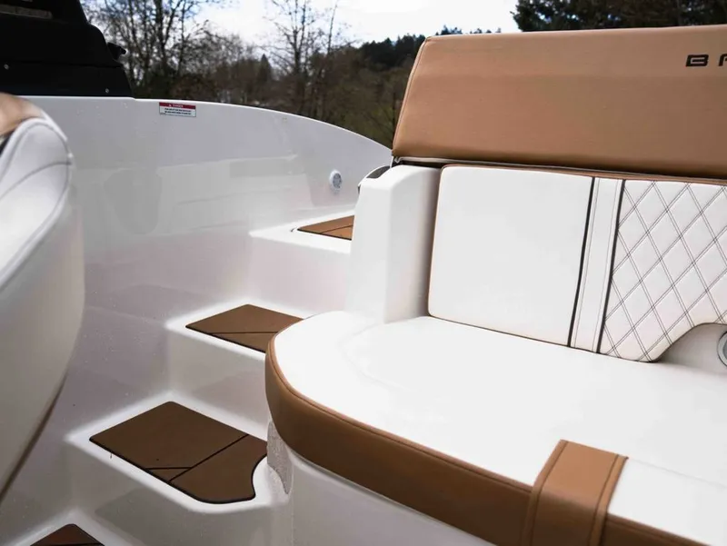 Slide: The Image of Bayliner DX 2000 2022 - 12