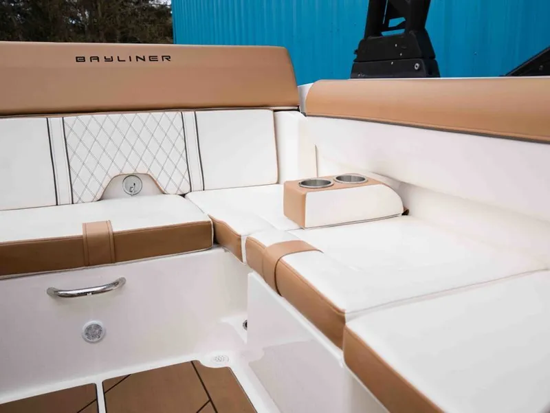 Slide: The Image of Bayliner DX 2000 2022 - 9