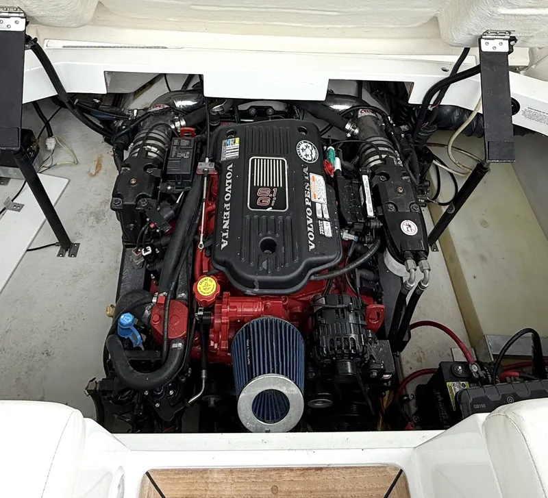Slide: The Image of Volvo Penta 8.1L engine in a 2006 Cobalt 263 boat. - 19