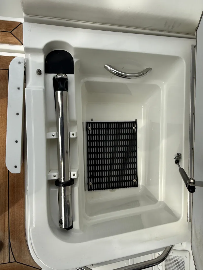 Slide: The Image of Interior view of a 2006 Cobalt 263 boat shower. - 21