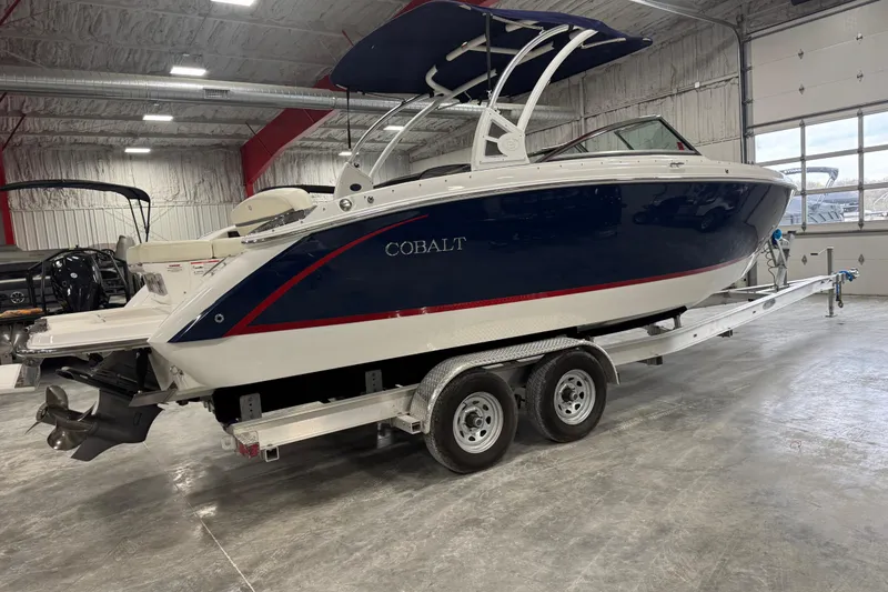 Slide: The Image of 2016 Cobalt R7 boat on trailer in indoor storage facility. - 3