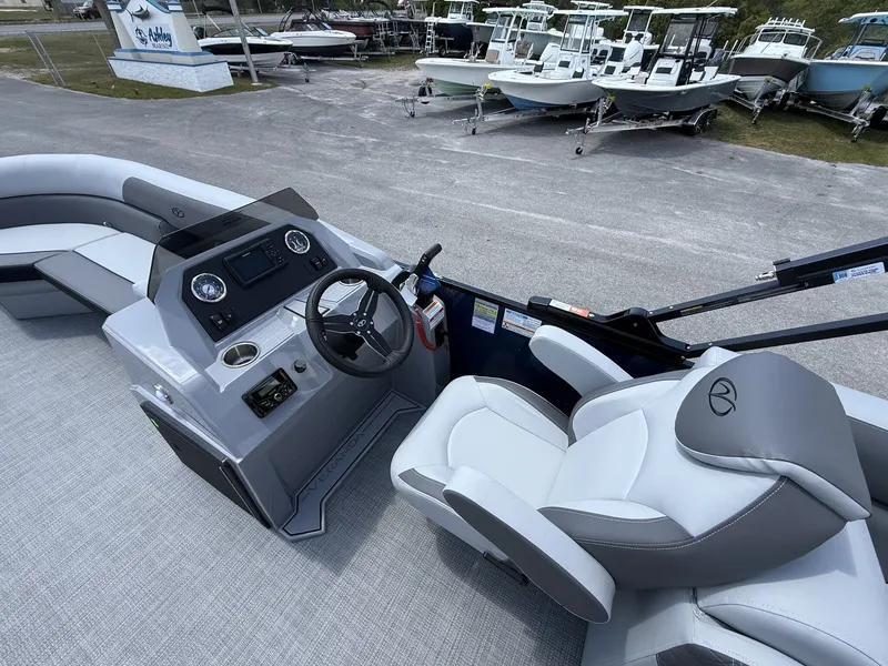 Slide: The Image of Interior of Veranda Vista View 22RC pontoon boat, model year 2026. - 11