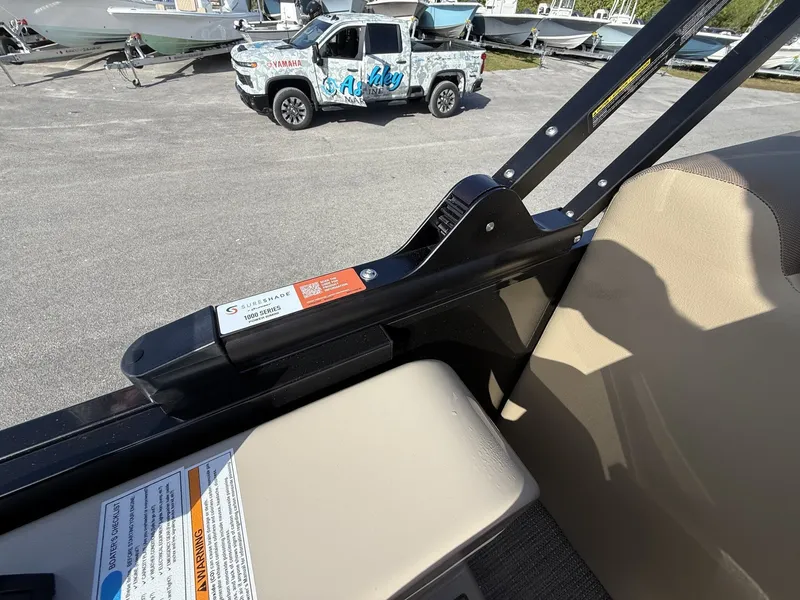 Slide: The Image of Veranda Relax Series 175HP-TRITOON 2026 - 9