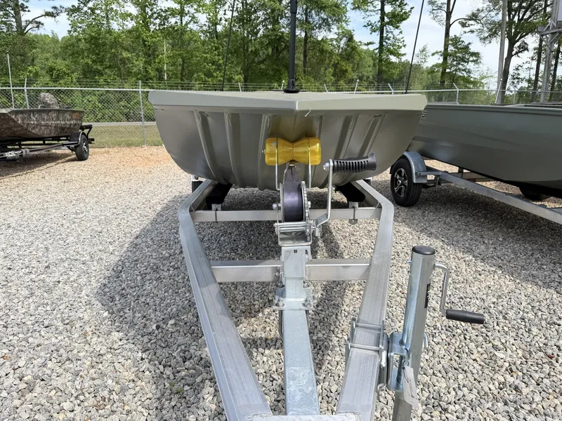 Slide: The Image of Edge Boats Sportsman 553DB 2026 - 3