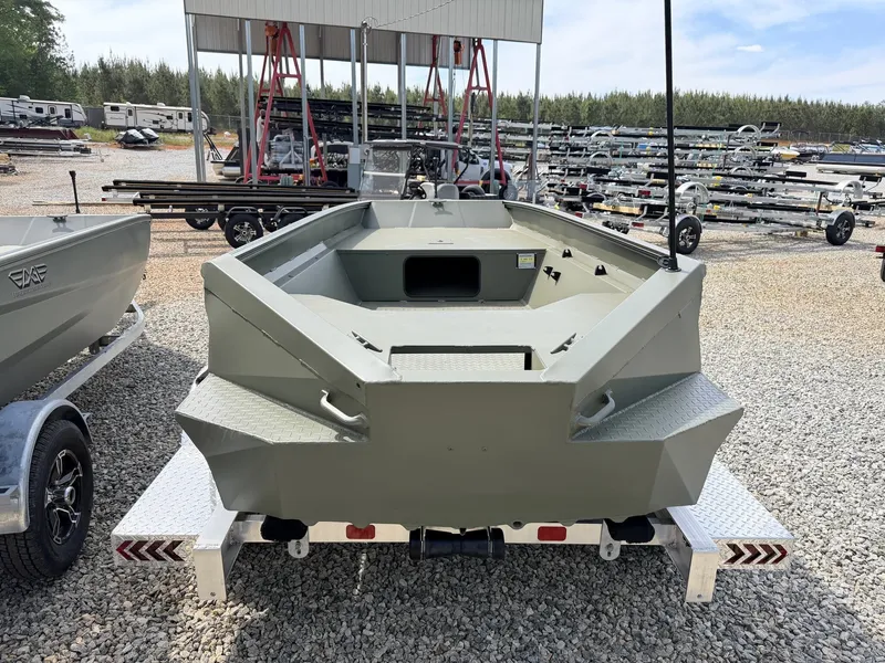Slide: The Image of Edge Boats Sportsman 553DB 2026 - 7