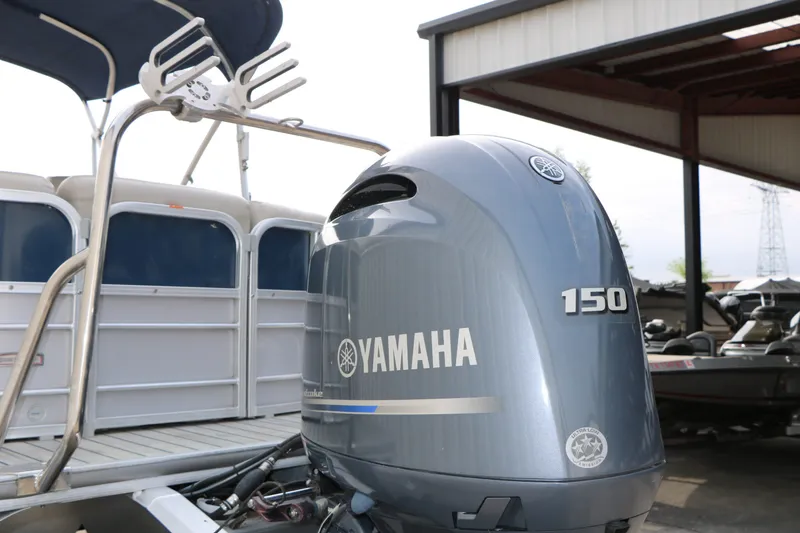 Slide: The Image of Berkshire 22E Cts Tri toon 2017 - 15