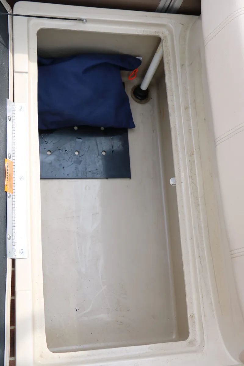 Slide: The Image of Xcursion X23F X3 Tri toon 2014 - 27