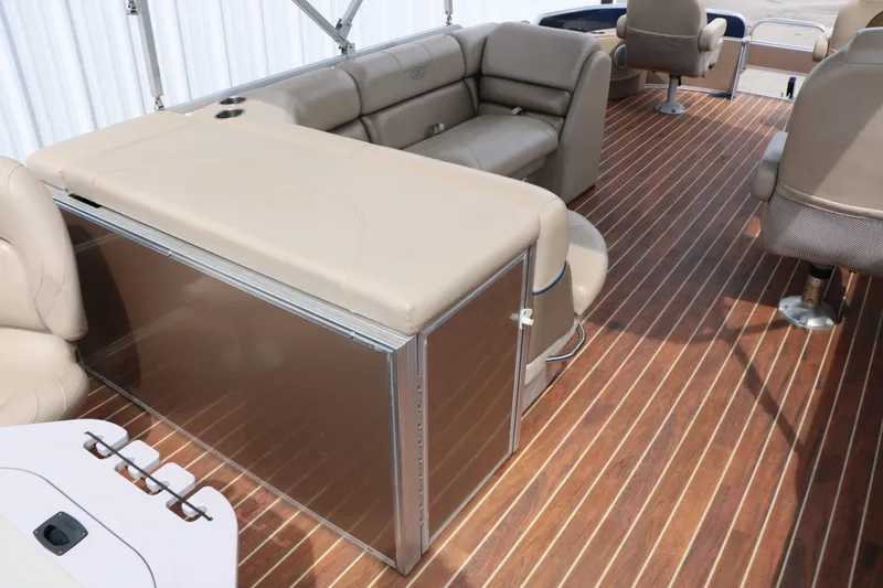 Slide: The Image of Xcursion X23F X3 Tri toon 2014 - 29