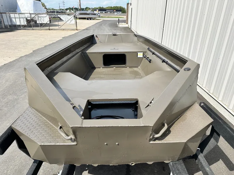 Slide: The Image of Edge Boats 1553DB 2026 - 4