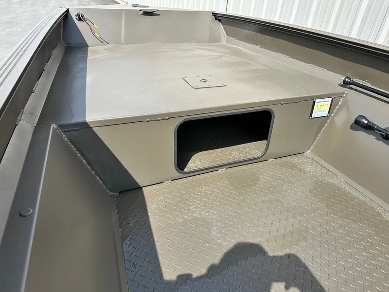 Slide: The Image of Edge Boats 1553DB 2026 - 7