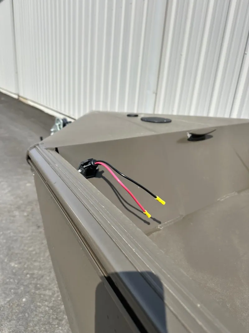 Slide: The Image of Edge Boats 1553DB 2026 - 8