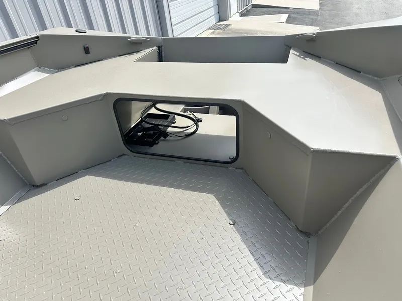 Slide: The Image of Edge Boats 1553 2026 - 6