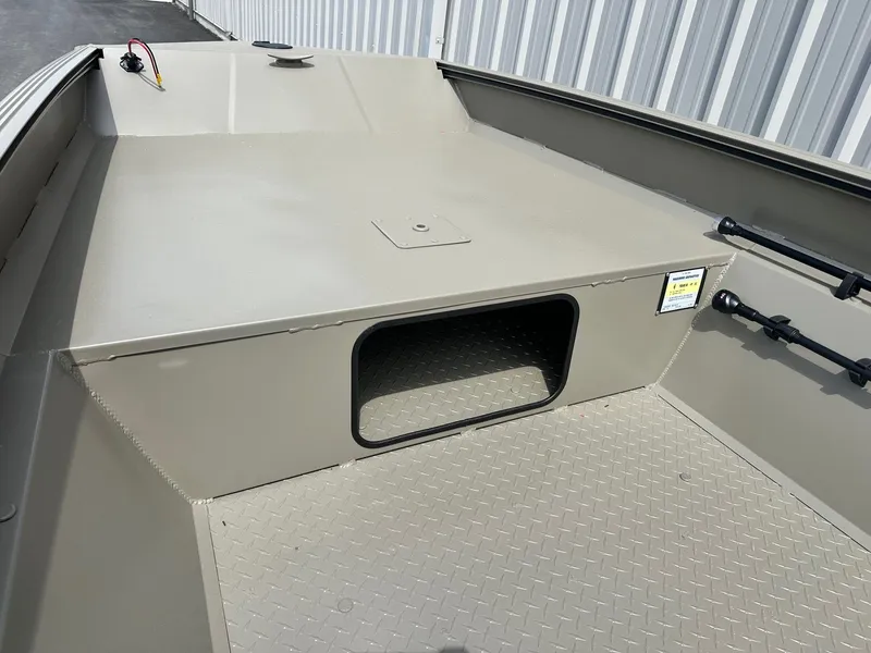 Slide: The Image of Edge Boats 1553 2026 - 7