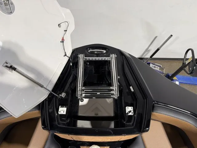 Slide: The Image of Yamaha 255XD 2026 - 33