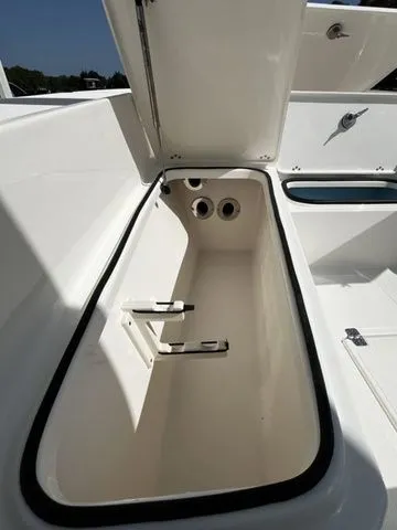 Slide: The Image of Pioneer 220 Bay Sport 2026 - 21