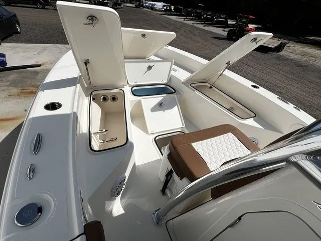 Slide: The Image of Pioneer 220 Bay Sport 2026 - 22