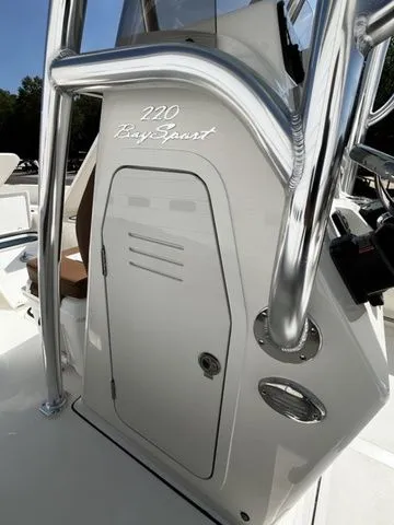 Slide: The Image of Pioneer 220 Bay Sport 2026 - 23