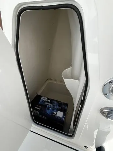 Slide: The Image of Pioneer 220 Bay Sport 2026 - 24