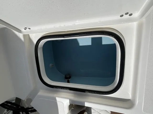 Slide: The Image of Pioneer 220 Bay Sport 2026 - 29