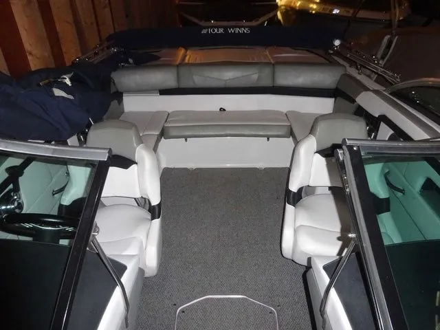 Slide: The Image of Four Winns H230 2015 - 8