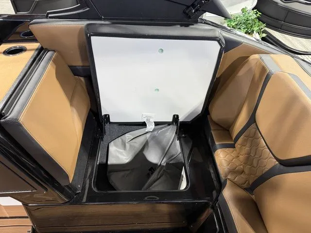 Slide: The Image of Yamaha 255XD 2026 - 14