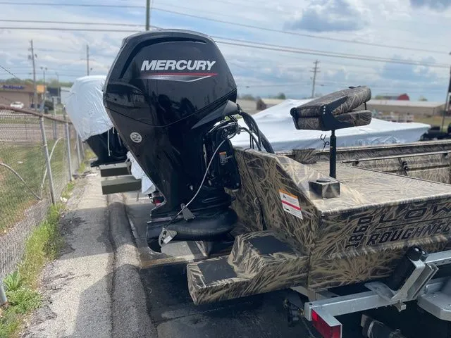 Slide: The Image of Lowe Roughneck 1860 Tunnel Jet 2023 - 8