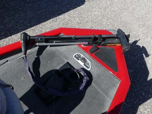 Slide: The Image of Tracker Pro Team 175 TF 2015 - 13