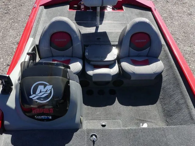 Slide: The Image of Tracker Pro Team 175 TF 2015 - 14