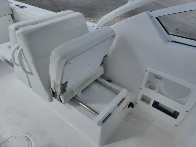 Slide: The Image of Edgewater 248CX Crossover 2023 - 13