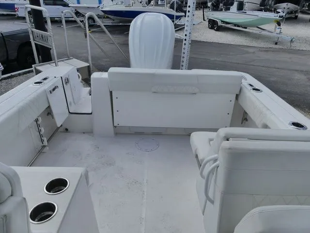 Slide: The Image of Edgewater 248CX Crossover 2023 - 9