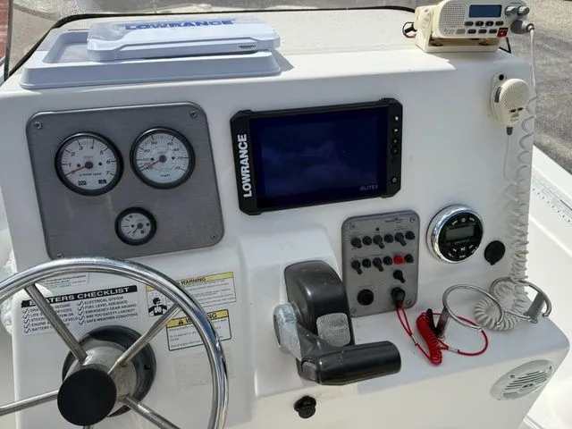 Slide: The Image of NauticStar NauticBay Boat 210 Coastal 2012 - 9