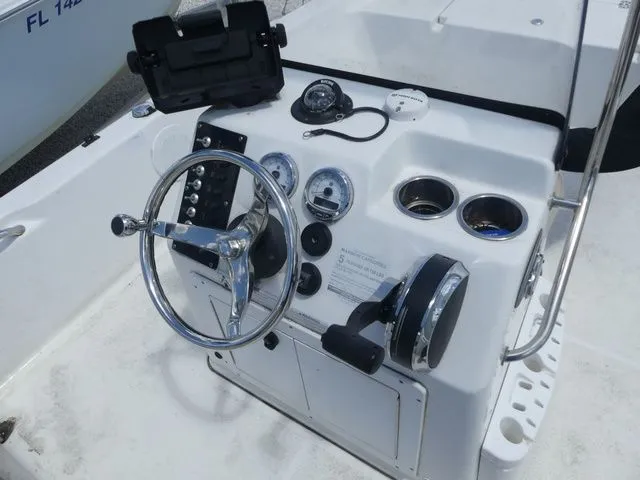 Slide: The Image of Sea Pro 172 2017 - 6