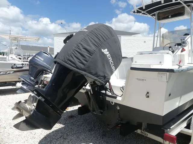 Slide: The Image of Key Largo 236 Center Console 2004 - 3