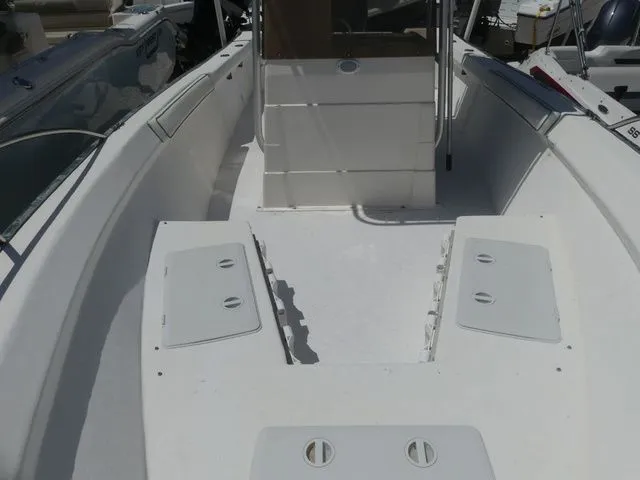 Slide: The Image of Key Largo 236 Center Console 2004 - 11