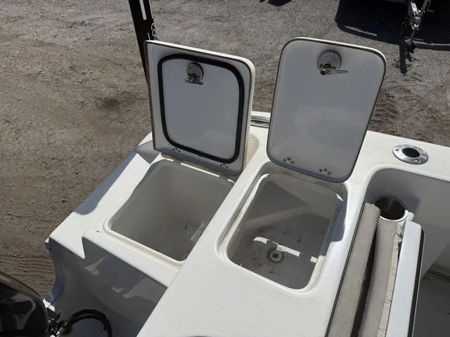 Slide: The Image of Sea Pro 219 Deep-V CC 2023 - 14