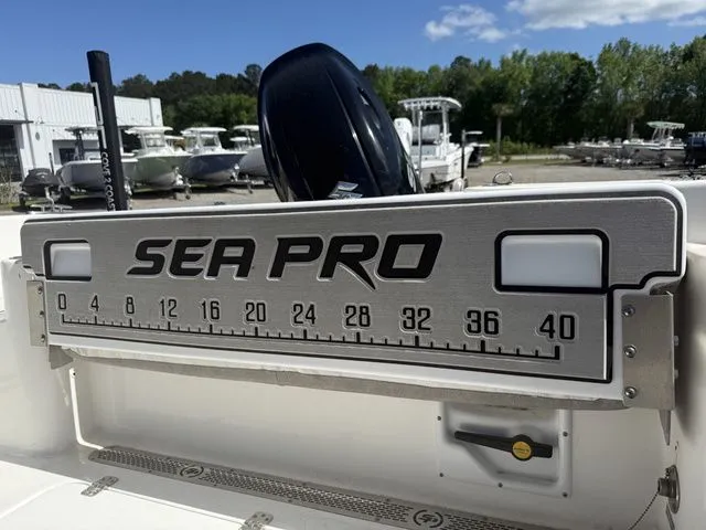 Slide: The Image of Sea Pro 219 Deep-V CC 2023 - 15