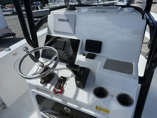 Slide: The Image of Sea Pro 219 Deep-V CC 2023 - 7