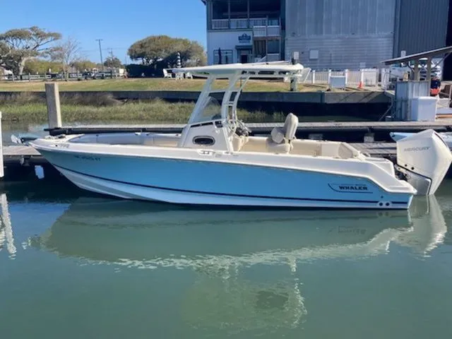 Slide: The Image of Boston Whaler 230 Outrage 2021 - 5