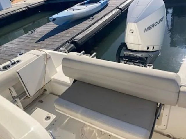 Slide: The Image of Boston Whaler 230 Outrage 2021 - 7