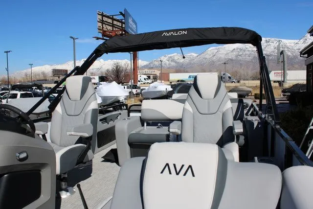 Slide: The Image of Avalon LSZ 2385 Versatile Rear Lounger 2025 - 12