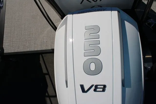 Slide: The Image of Avalon LSZ 2385 Versatile Rear Lounger 2025 - 4