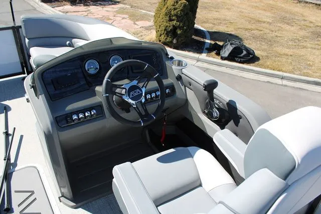 Slide: The Image of Avalon LSZ 2385 Versatile Rear Lounger 2025 - 8