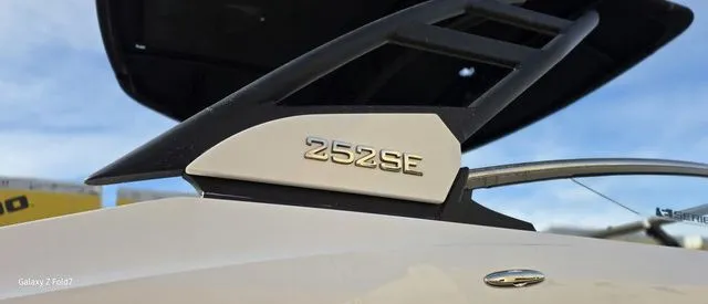 Slide: The Image of Yamaha 252SE 2021 - 5