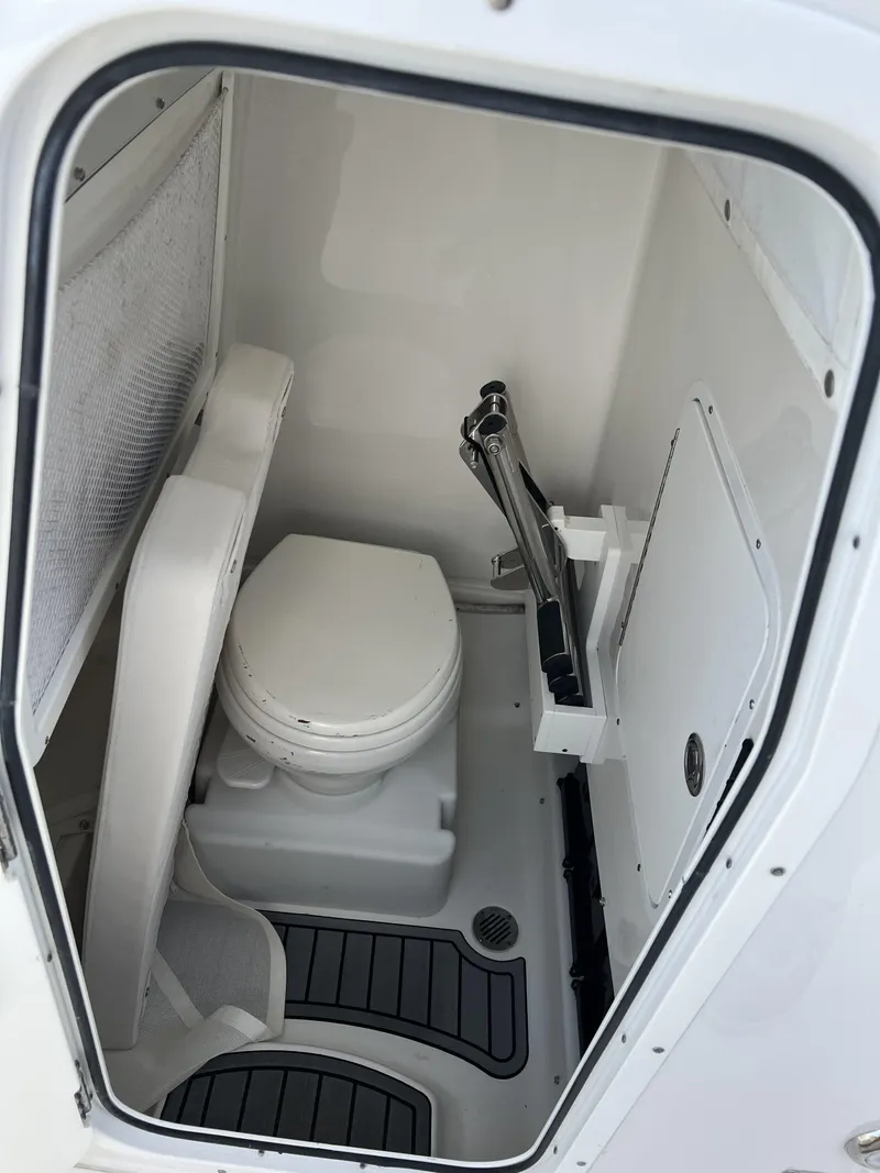 Slide: The Image of Sea Hunt Ultra 265 SE 2022 - 13