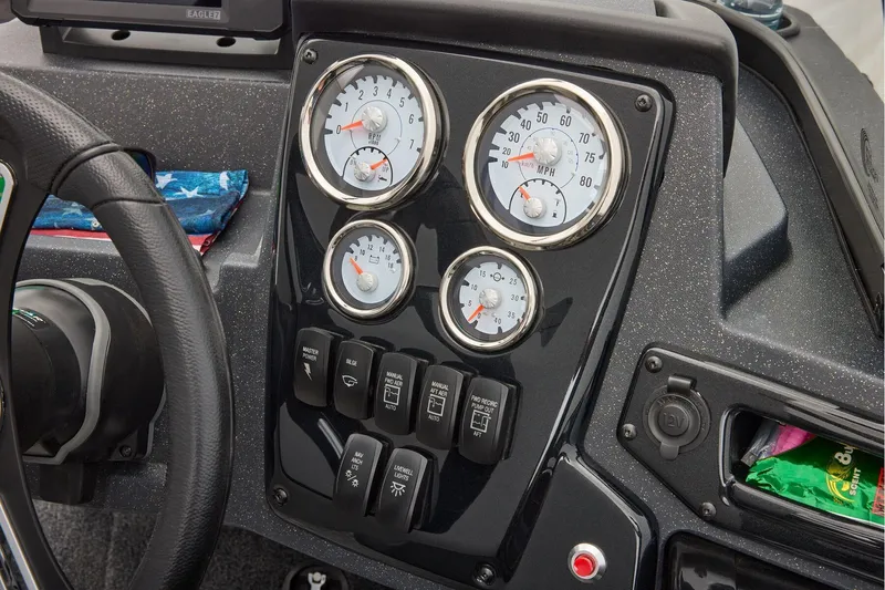 Slide: The Image of Tracker Targa V-19 WT 2026 - 33